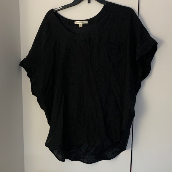 Black 100% Silk Short Sleeve Top With Pocket - Picture 3 of 5